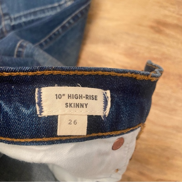 Madewell 10” Skinny High Rise Jean - Picture 3 of 8